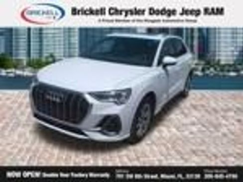 Used 2025 Audi Q3 2.0T Premium AWD/4WD image 2