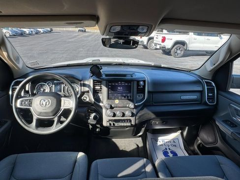 Used 2020 RAM 1500 Big Horn AWD/4WD image 18