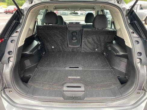 Used 2018 Nissan Rogue S FWD image 10