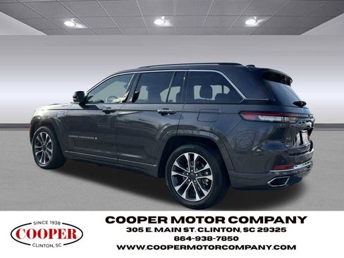 Used 2022 Jeep Grand Cherokee Overland w/ Advanced Protech Group III image 5