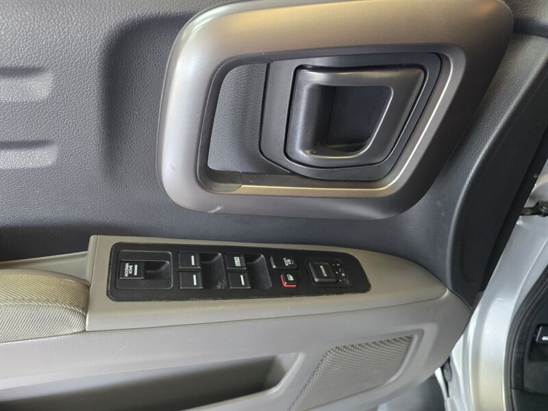 Used 2012 Honda Ridgeline RTS image 17