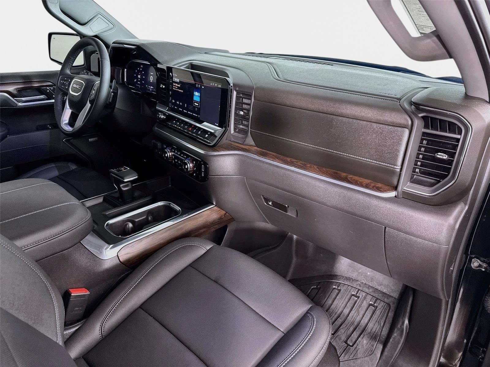 Certified 2026 GMC Sierra 1500 SLT w/ SLT Premium Plus Package AWD/4WD image 30