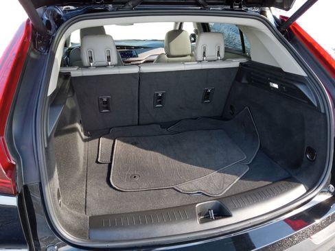 Used 2023 Cadillac XT4 Luxury image 22