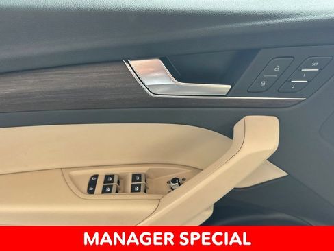 Used 2023 Audi Q5 2.0T Premium w/ Convenience Package AWD/4WD image 10