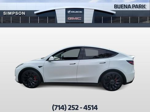 Used 2022 Tesla Model Y Performance AWD/4WD image 5