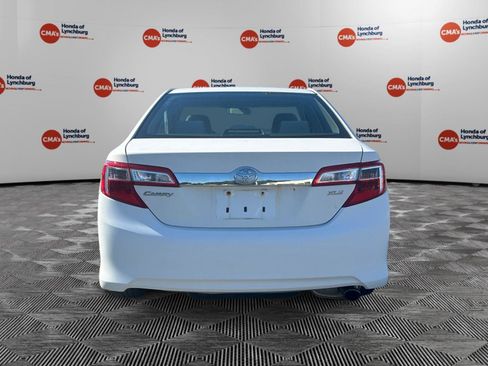 Used 2012 Toyota Camry XLE FWD image 4