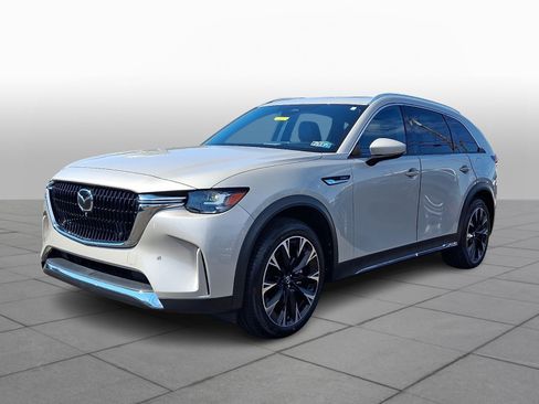 Certified 2024 MAZDA CX-90 Plug-In Hybrid w/ Premium Plus AWD/4WD image 4