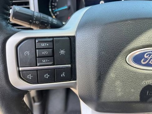 Used 2023 Ford Expedition XLT RWD image 19