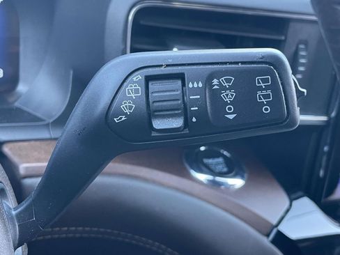 Used 2022 Ford Explorer King Ranch w/ Premium Technology Package AWD/4WD image 26