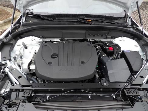 New 2026 Volvo XC60 B5 Plus w/ Protection Package Premier image 26