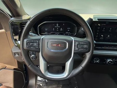 Used 2024 GMC Sierra 1500 SLT AWD/4WD image 12