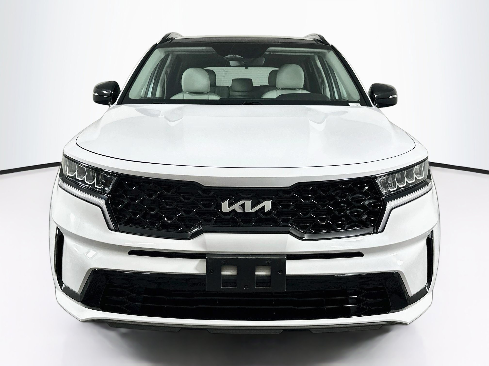Used 2023 Kia Sorento S w/ Panoramic Sunroof Package FWD image 2