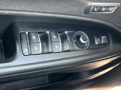 Used 2024 Alfa Romeo Stelvio Ti AWD/4WD image 22