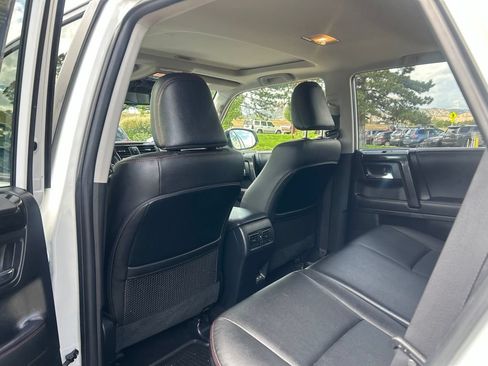 Used 2023 Toyota 4Runner TRD Off-Road Premium w/ Moonroof Package AWD/4WD image 20