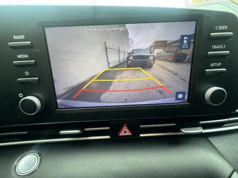 Used 2023 Hyundai Elantra SEL FWD image 24