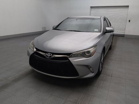 Used 2015 Toyota Camry SE FWD image 15