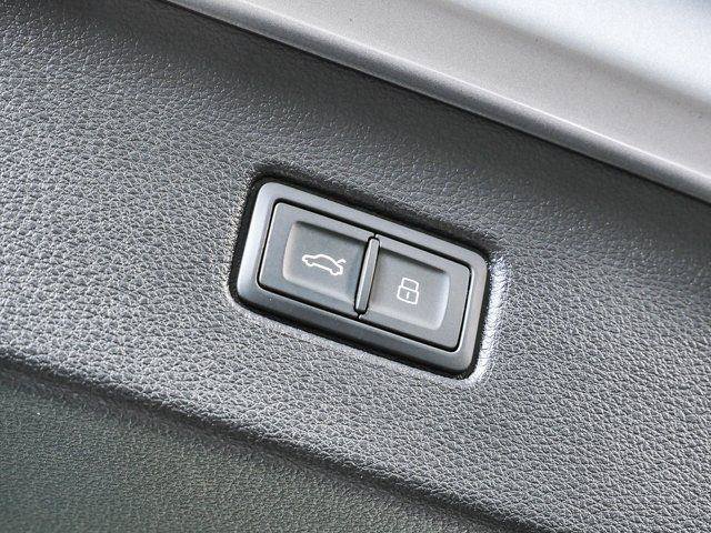 Used 2022 Audi Q7 3.0T Premium w/ Convenience Package AWD/4WD image 29