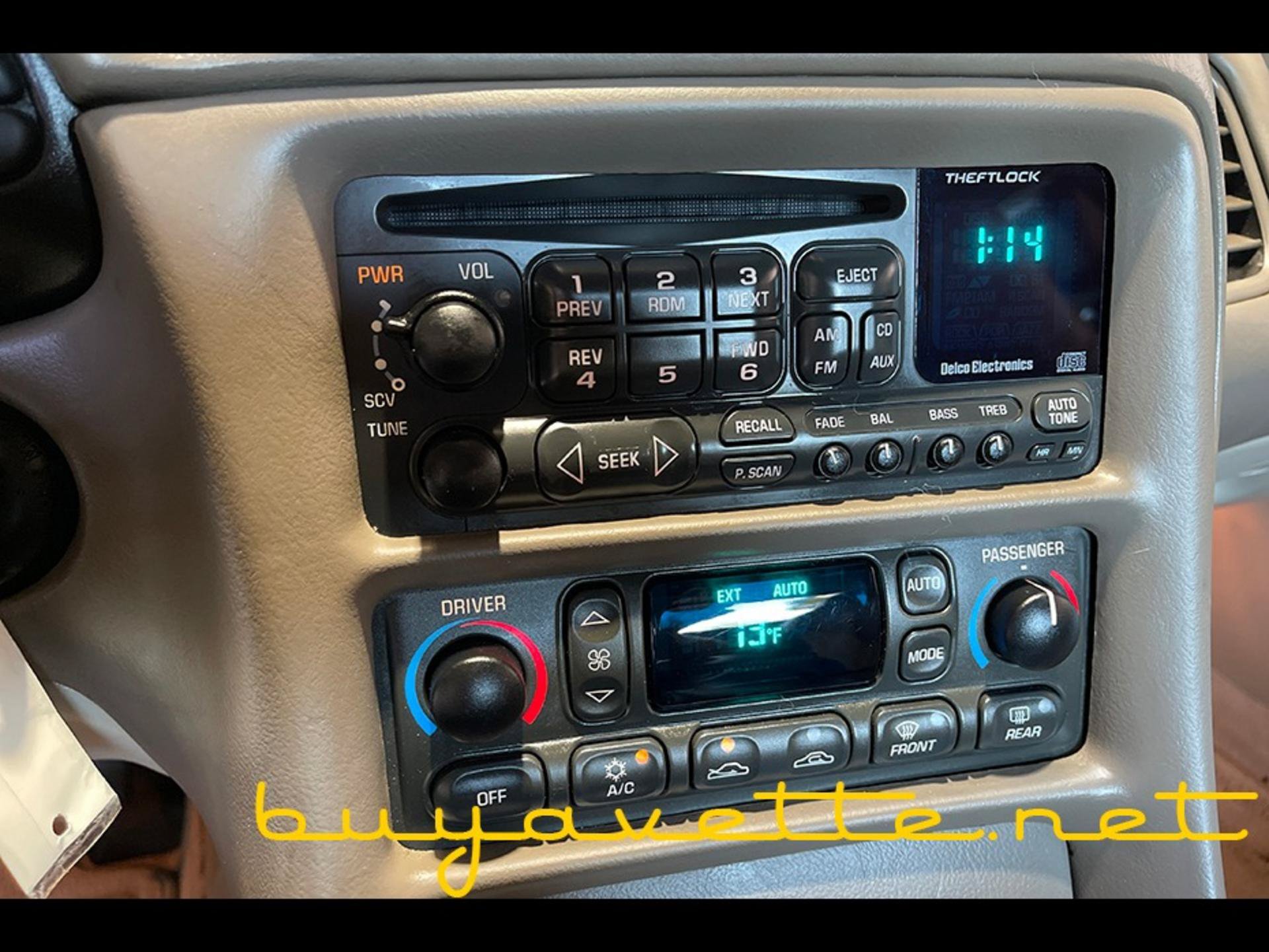 Used 2003 Chevrolet Corvette Coupe w/ Preferred Equipment Group RWD image 15