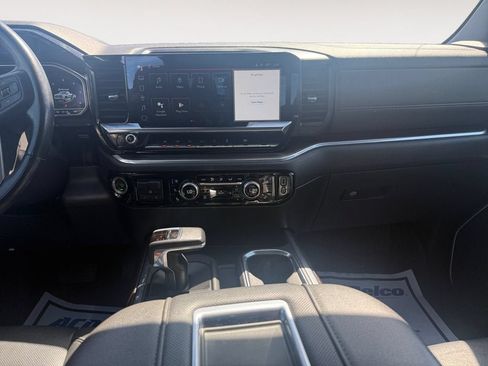 Used 2022 GMC Sierra 1500 SLT w/ SLT Premium Plus Package AWD/4WD image 11