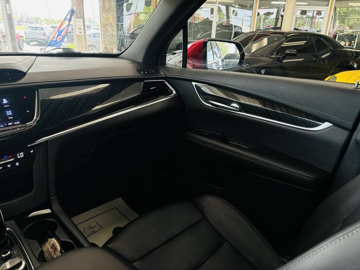 Used 2021 Cadillac XT6 Premium Luxury AWD/4WD image 46