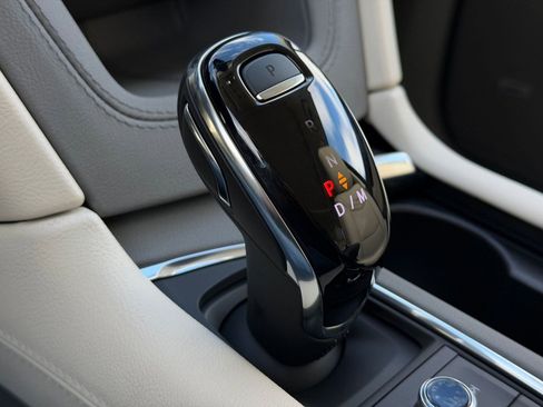 New 2025 Cadillac XT6 Premium Luxury w/ LPO, Floor Liner Package image 16