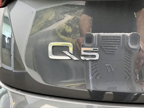 Certified 2023 Audi Q5 2.0T Premium Plus w/ Premium Plus Package AWD/4WD image 33
