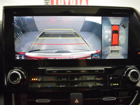 Used 2021 Toyota Highlander Platinum image 28