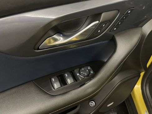Used 2023 Chevrolet Blazer RS w/ Driver Confidence II Package FWD image 17