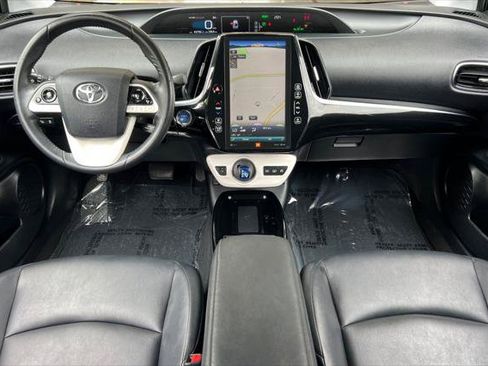 Certified 2017 Toyota Prius Prime Advanced w/ Carpet Mat Package FWD image 3