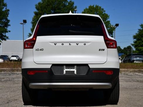 Used 2023 Volvo XC40 B5 Plus w/ Driver Assist Package AWD/4WD image 6