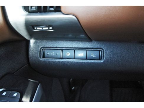 Used 2023 Nissan Pathfinder Platinum w/ Lighting Package (N93) image 22