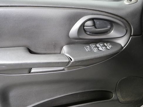 Used 2008 Chevrolet TrailBlazer LT image 6