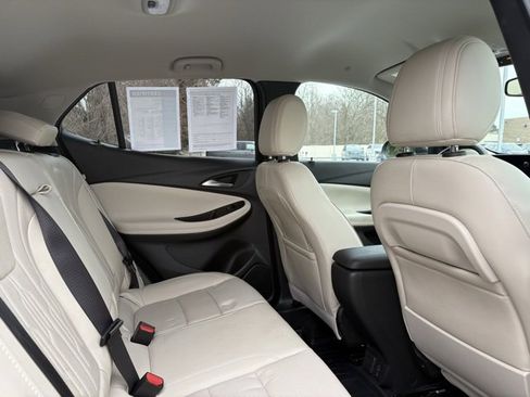 Used 2024 Buick Encore GX Avenir w/ Avenir Convenience Package image 18