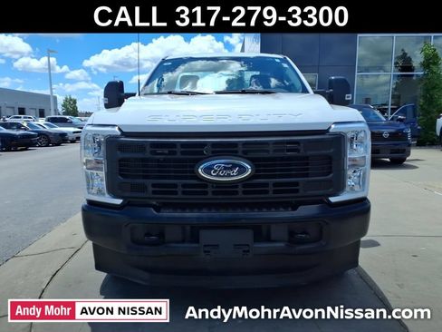 Used 2024 Ford F250 XL AWD/4WD image 3