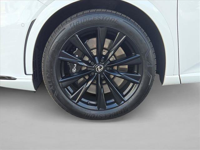 Used 2024 Lexus RX 500h F Sport w/ Convenience Package AWD/4WD image 24