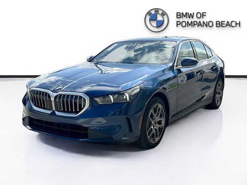 Used 2026 BMW 530i RWD image 3