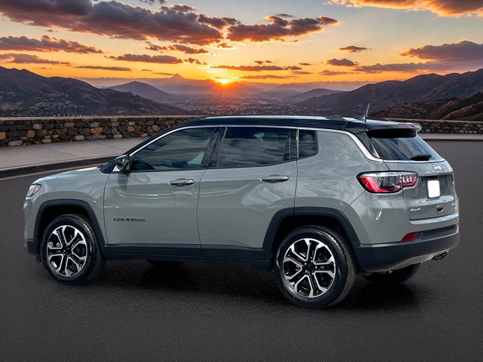 Used 2022 Jeep Compass Limited w/ Sun and Sound Group AWD/4WD image 4