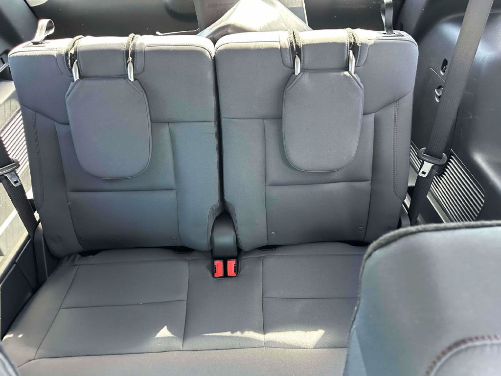Used 2026 Ford Explorer Active AWD/4WD image 11