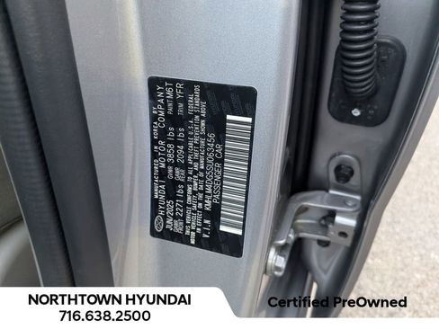 Certified 2025 Hyundai Elantra Sport image 35