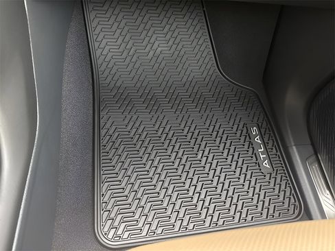 New 2026 Volkswagen Atlas Cross Sport SE image 22