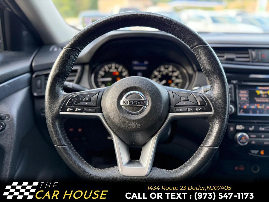 Used 2019 Nissan Rogue SV FWD image 25