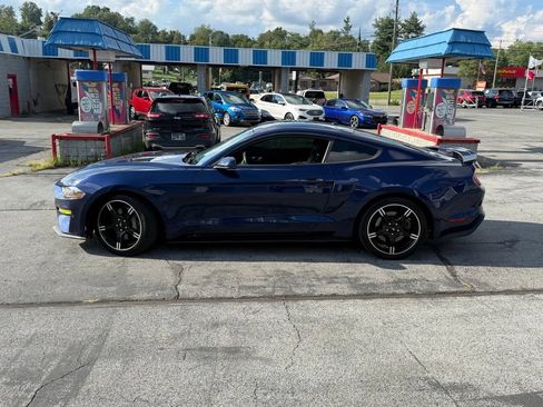 Used 2019 Ford Mustang GT Premium w/ Equipment Group 401A RWD image 8