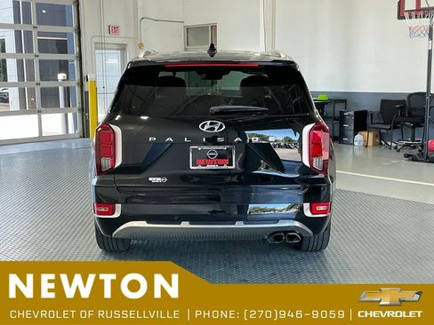 Used 2022 Hyundai Palisade Calligraphy w/ Winter Package FWD image 5