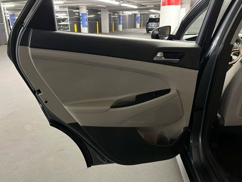 Used 2018 Hyundai Tucson SEL image 15