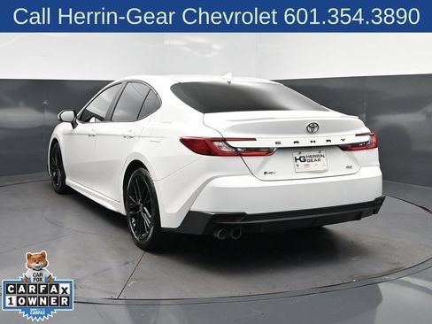 Used 2025 Toyota Camry SE w/ Multimedia Upgrade Package FWD image 5