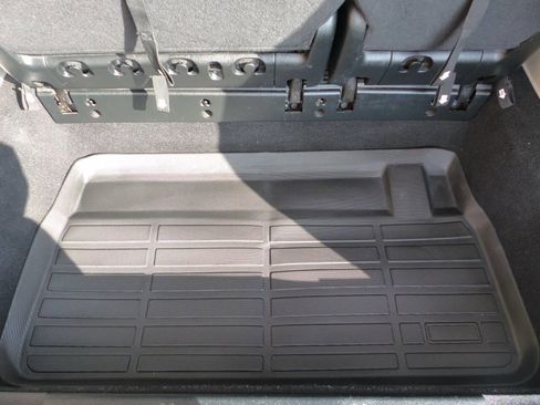 Used 2017 Dodge Grand Caravan SE w/ Power Window Group image 32