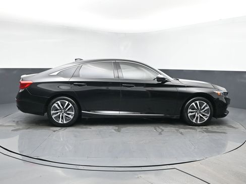 Used 2021 Honda Accord EX image 3