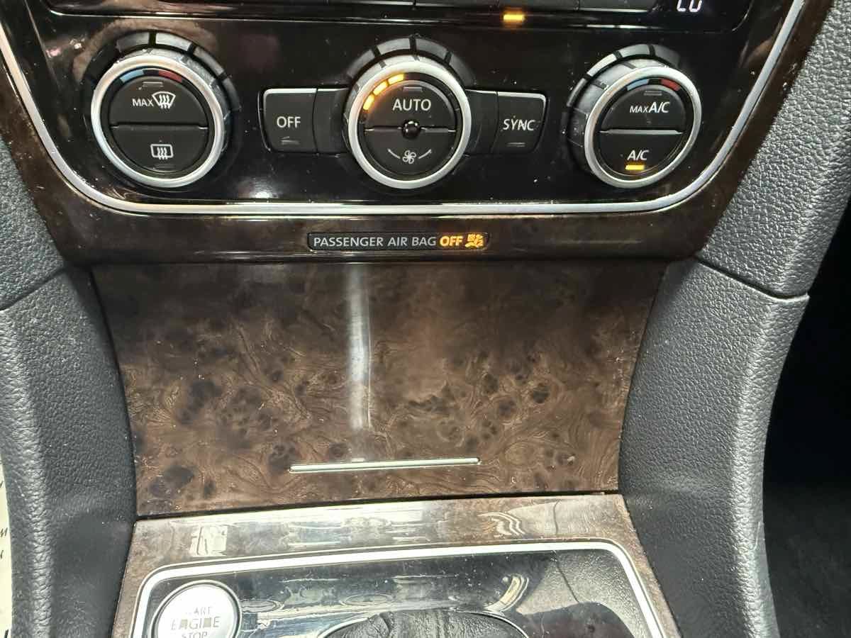 Used 2014 Volkswagen Passat TDI SEL Premium FWD image 13