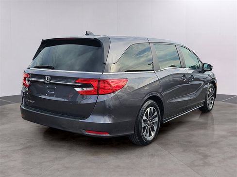 Certified 2024 Honda Odyssey EX-L image 4