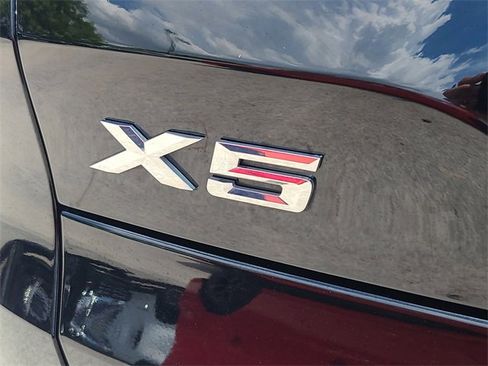 Used 2023 BMW X5 xDrive40i image 9